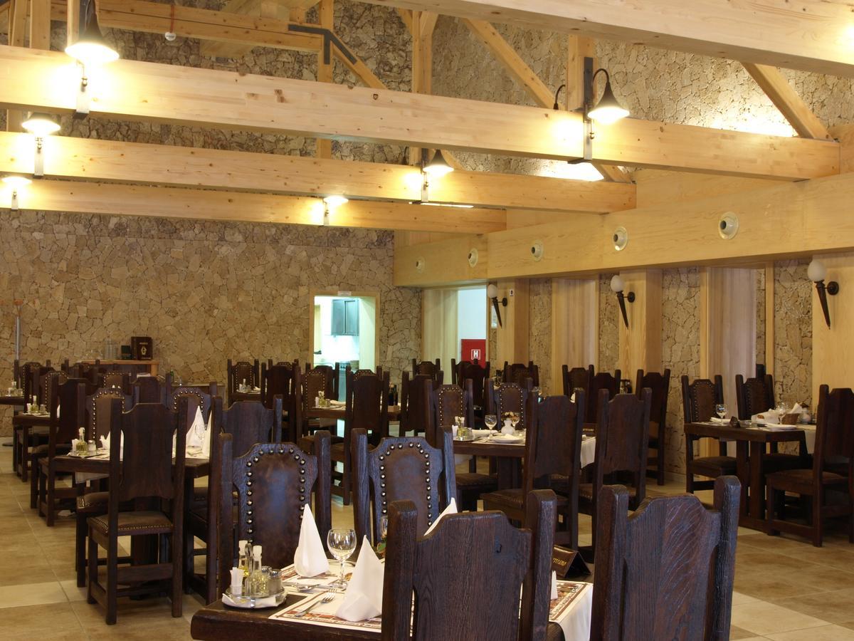 Odmoriste Zir - Restoran Macola Hotel Mogoric Buitenkant foto